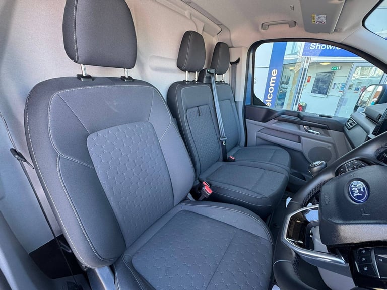 2024 Ford Transit Custom 2.0 EcoBlue 136ps L2 H1 Limited Panel Van DIESEL Manual