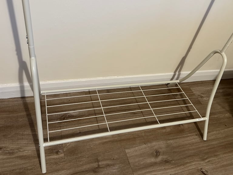 sturdy clores rail