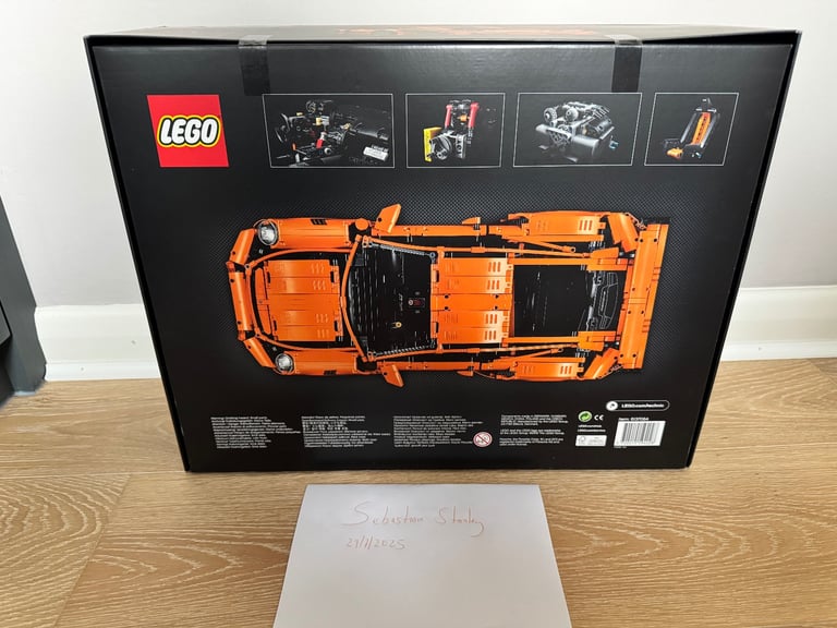 LEGO Technic Porsche 911 GT3 RS Set 42056 New Sealed Box. Excellent condition