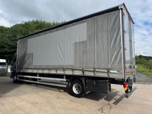 2020 70 DAF LF 260 Euro 6 16 Ton 27ft9 curtain sider sat nav Auto