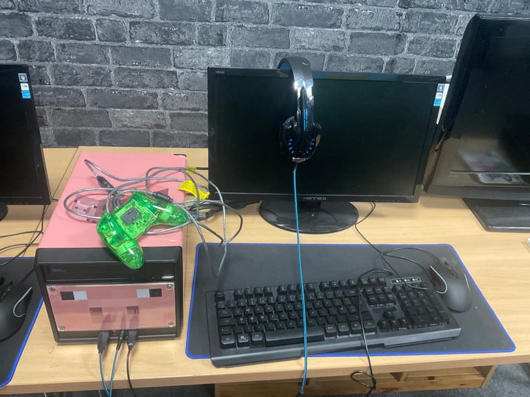 Gaming PC Minecraft Skins