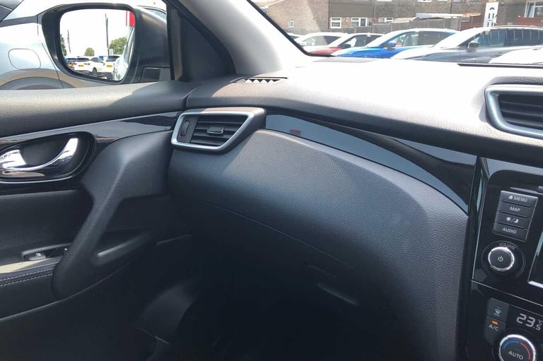 2021 Nissan Qashqai 1.3 DiG-T 160 [157] N-Connecta 5dr DCT Glass Roof HATCHBACK Petrol Automatic