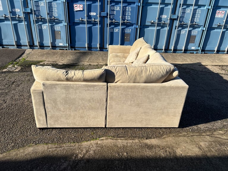 Large beige corner sofa DELIVERY AVAILABLE!