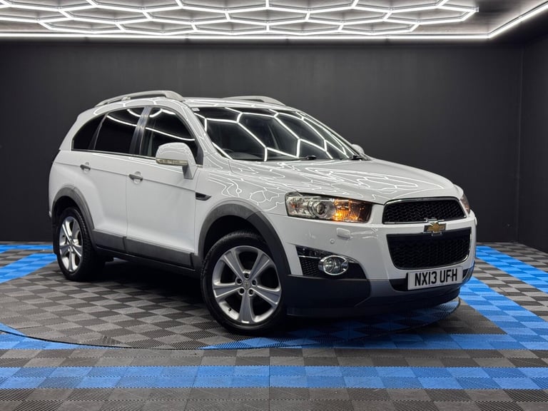 image for  Chevrolet Captiva 2.2 VCDi LTZ 4WD Euro 5 (s/s) 5dr (7 Seats) Diesel Manual