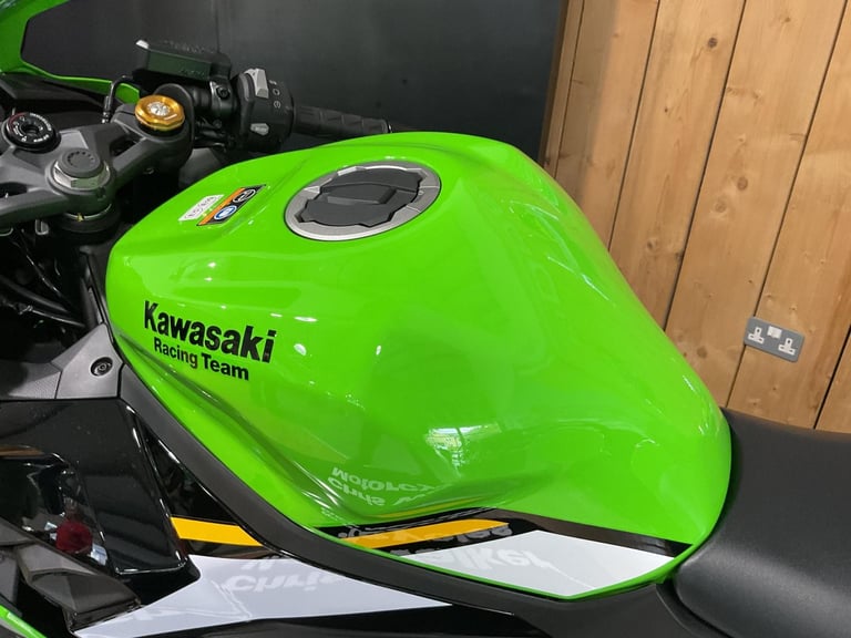 Kawasaki Ninja ZX-4RR 2025 with just 253 Miles! One Owner! FREE UK DELIVERY!