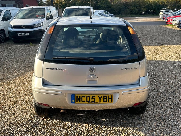 2005 Vauxhall Corsa 1.4i 16v Design 5dr (a/c) HATCHBACK Petrol Automatic