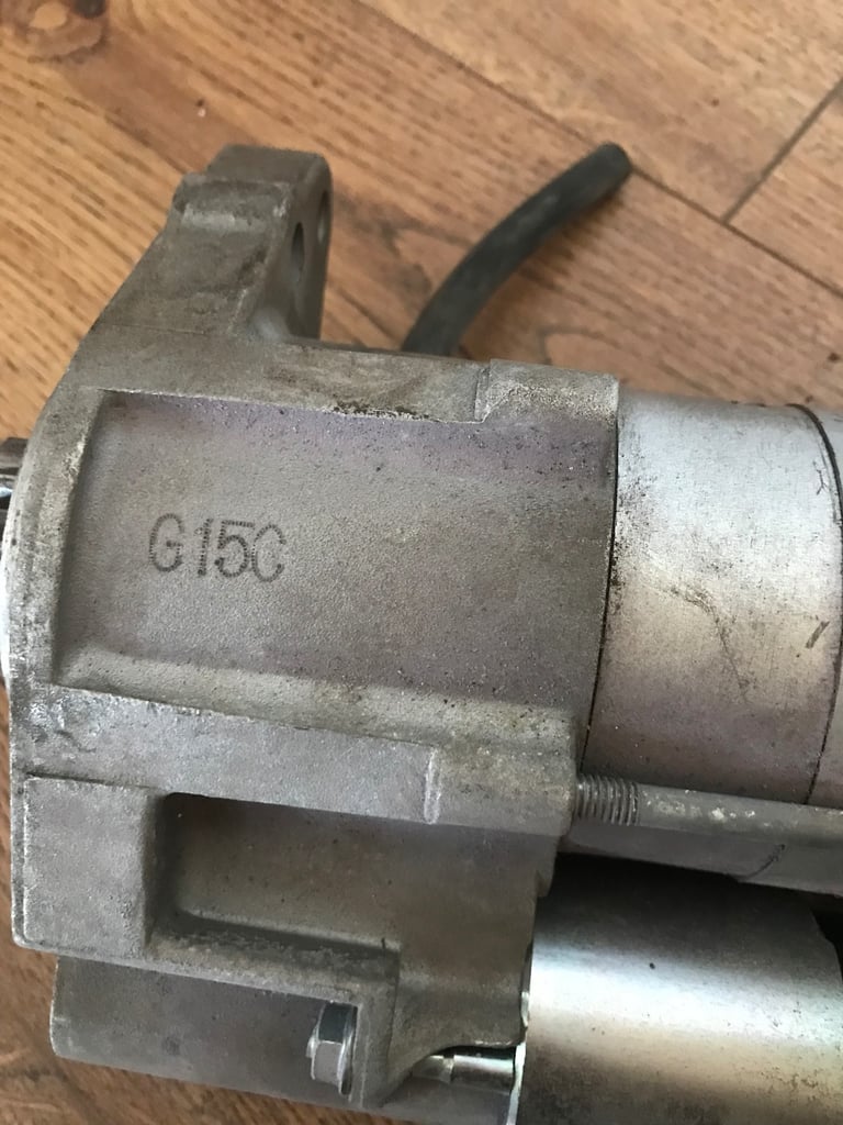 Land Rover Discovery 3. 2,7 TDF6  2004-2009 Starter Motor 