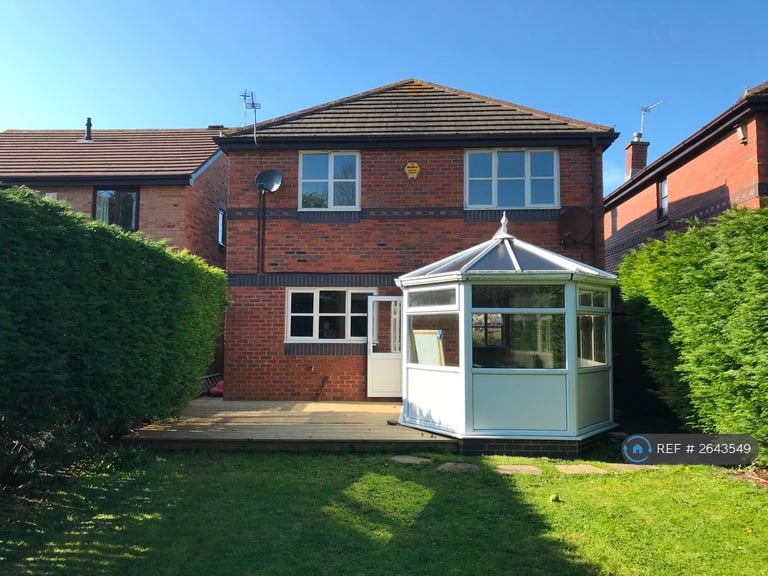 4 bedroom house in Cheviot Avenue, Lytham St. Annes, FY8 (4 bed) (#2643549)