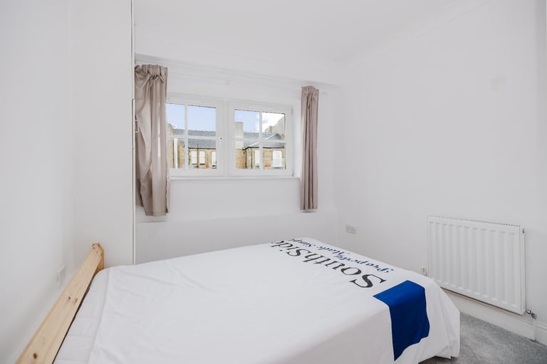 Stunning, 3 bedroom, HMO flat near Causewayside – with private parking – available NOW