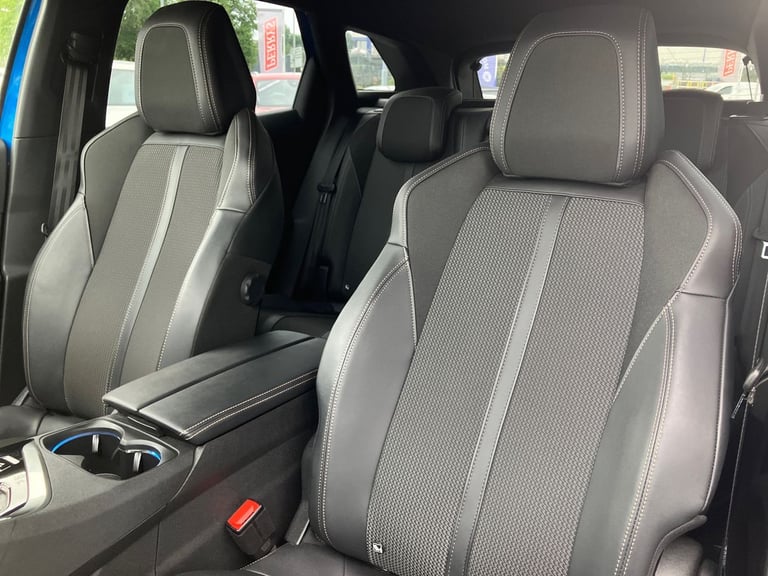 2022 Peugeot 3008 1.6 Hybrid4 300 GT Premium 5dr e-EAT8 Estate PETROL/ELECTRIC Automatic