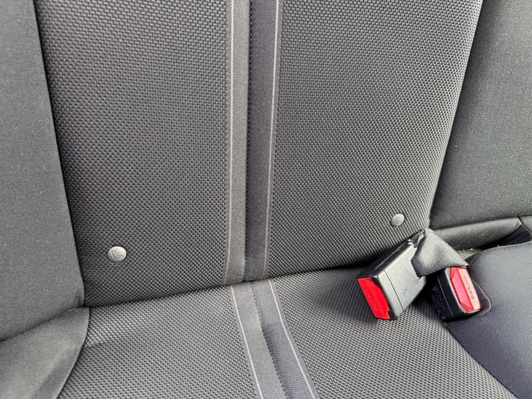 2015 BMW 3 Series 1.5 318i Sport Saloon 4dr Petrol Manual Euro 6 (s/s) (136 ps) SALOON Petrol Manual