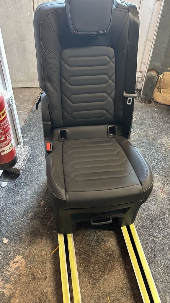 ford transit custom rear seats 