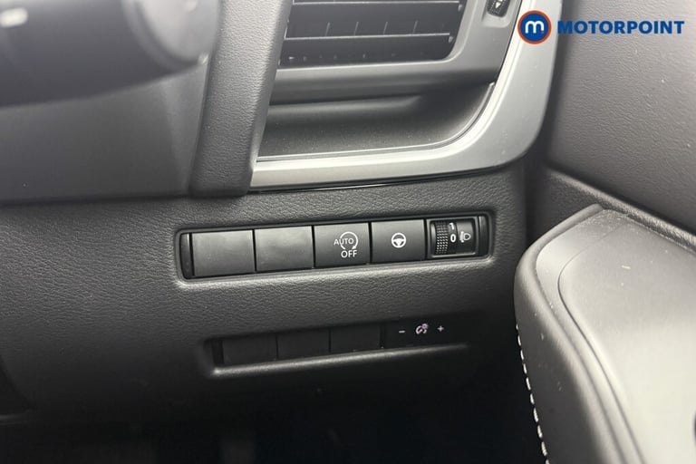 2024 Nissan Qashqai 1.3 DiG-T MH 158 N-Connecta 5dr Xtronic SUV Petrol Automatic