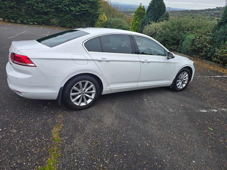 Volkswagen, PASSAT, Saloon, 2015, Manual, 1598 (cc), 4 doors