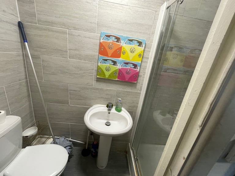 Private room for rent 