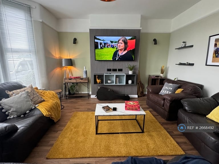 7 bedroom house in Grant Avenue, Liverpool, L15 (7 bed) (#2668492)