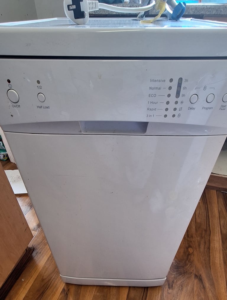 image for currys essentials slim dishwasher used but in working order, t