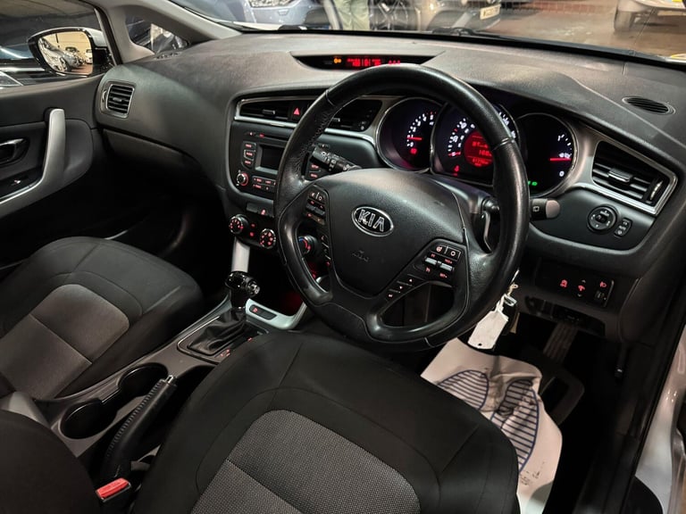 2016 Kia Ceed 1.6 CRDi 2 DCT Euro 6 (s/s) 5dr HATCHBACK Diesel Automatic