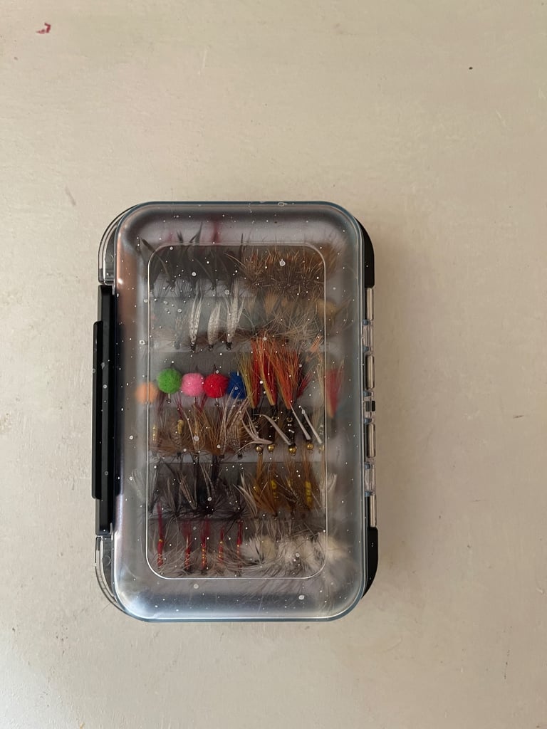 Fly Fishing Box - 110 Assorted Flies + Waterproof Case