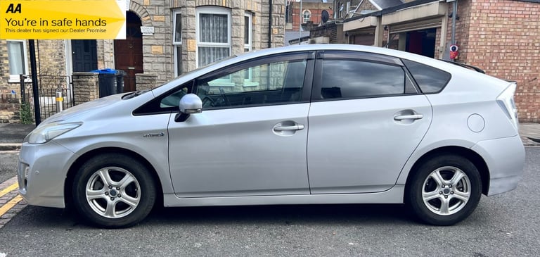image for TOYOTA PRIUS HYBRID 1.8 VVT-h T Spirit CVT, ULEZ COMPLIANT 2009
