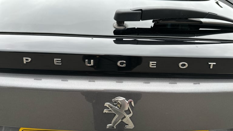 2021 Peugeot 2008 1.2 PureTech Allure Premium SUV 5dr Petrol Manual Euro 6 (s/s) (100 ps) SUV Pet...
