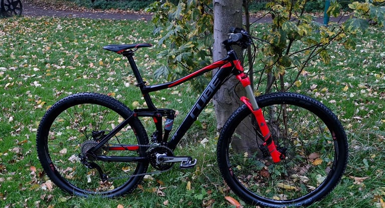 💥FULL SUS CUBE STING 29ER💥 [USED A COUPLE OF TIMES] HAS MANITOU REMOTE FORKSSIZE MEDIUM £600
