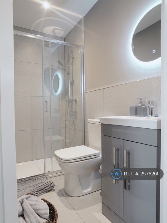 1 bedroom in Beaconsfield Road, Widnes, WA8 (#2576261)