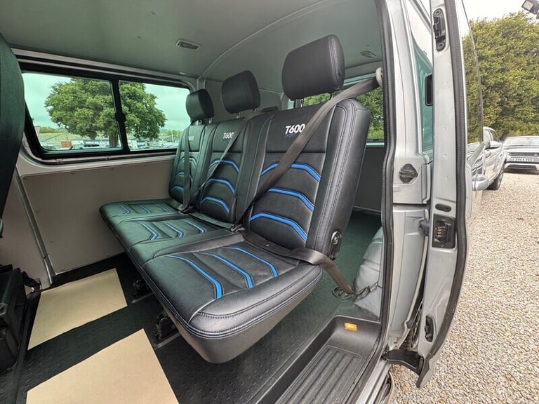 2017 Volkswagen Transporter 2.0 TDI BMT 150 Highline Kombi Van WINDOW VAN DIESEL Manual