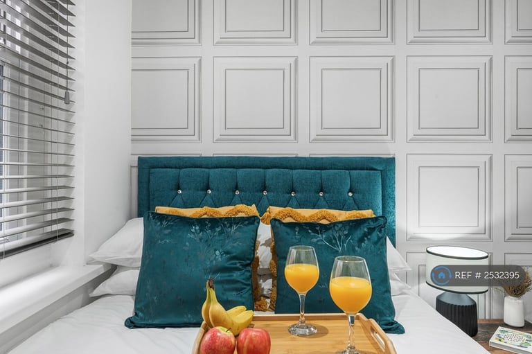 1 bedroom flat in Windsor Court, Brighton, BN1 (1 bed) (#2532395)