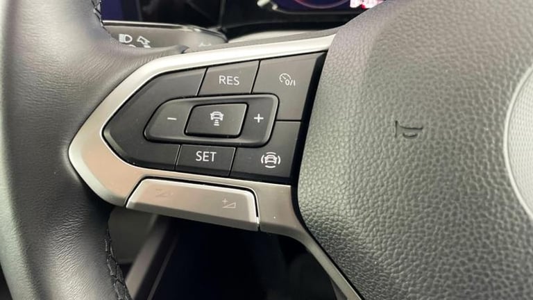 2022 Volkswagen Golf 1.5 TSI Life 5dr Manual Hatchback Petrol Manual