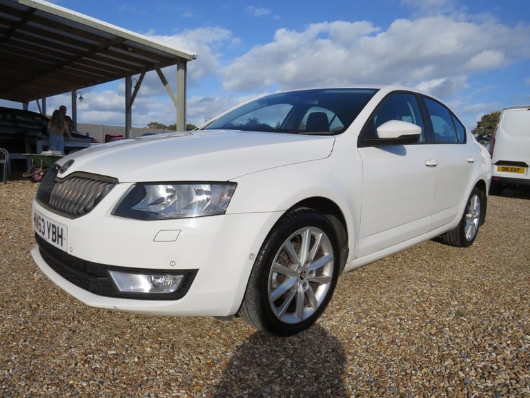 2013 Skoda Octavia 2.0 TDI CR ELEGANCE 5 DOOR HATCHBACK Diesel Manual
