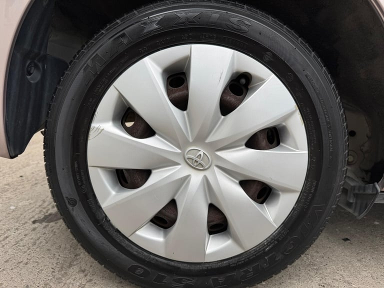 2012 Toyota Vitz YARIS 1.0 AUTO 5DR Hatchback Petrol Automatic