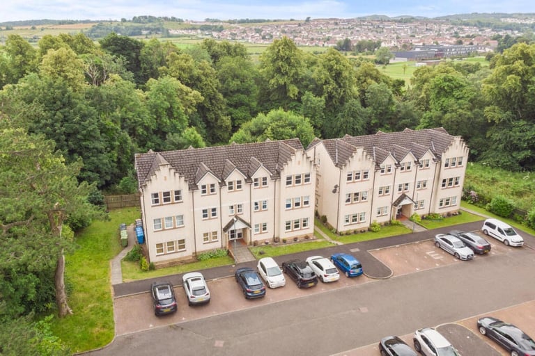 3 Bedroom Flat to Let