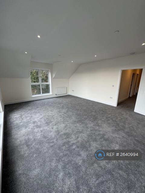 3 bedroom flat in Parkfield Road, Torquay, TQ1 (3 bed) (#2640994)