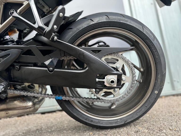 STUNNING ONE OWNER 2024/24 SUZUKI GSX-S 1000 GT+ MOTORCYCLE 
