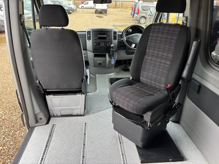 MERCEDES-BENZ SPRINTER DRIVER TRANSFER WAV WHEELCHAIR ACCESSIBLE VEHICLE 2.1