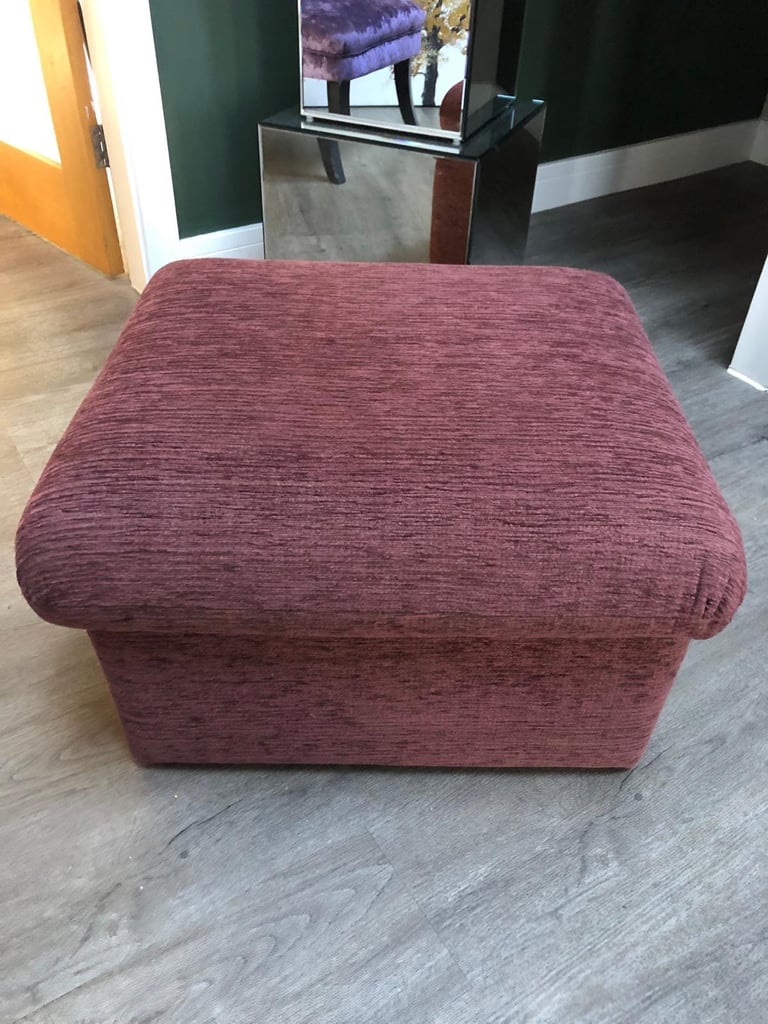 ✅Sherborne Footstool In Burgundy With Wheels✅