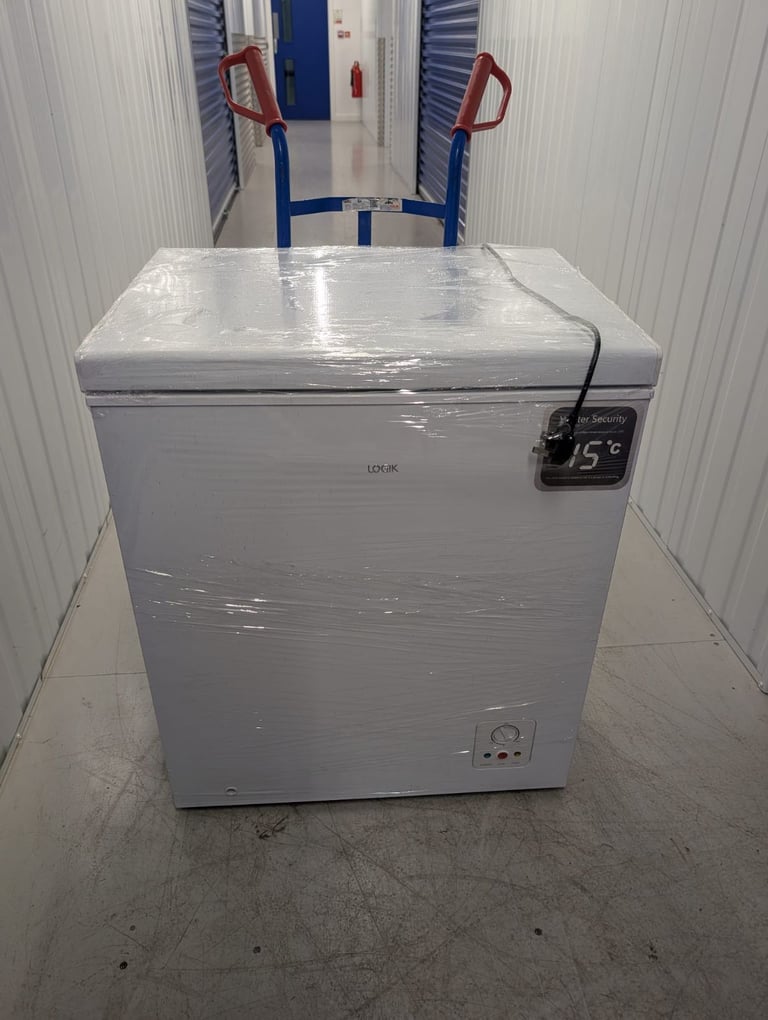 Logik chest freezer 