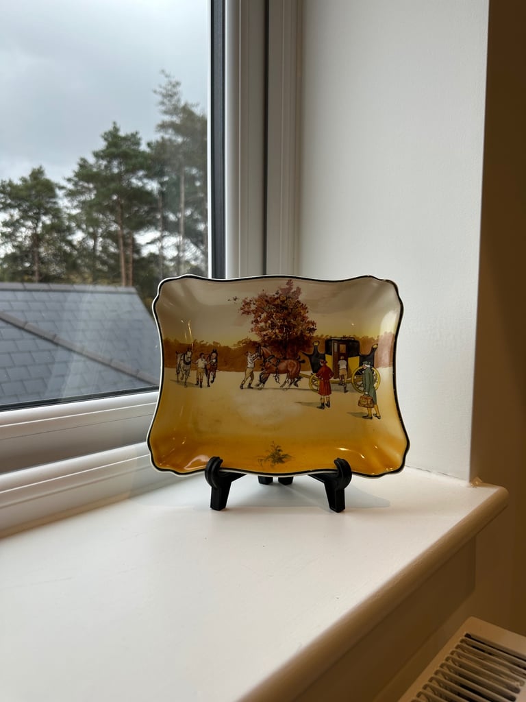 Rare Royal Doulton vintage Antique Dish Plate Coaching Days 1923 Made In England