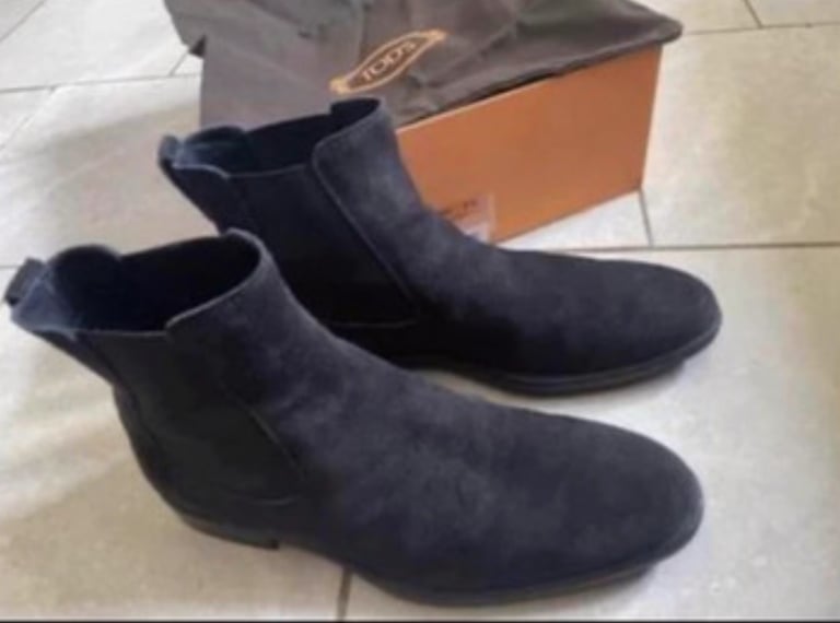 Tods black suede shoes 