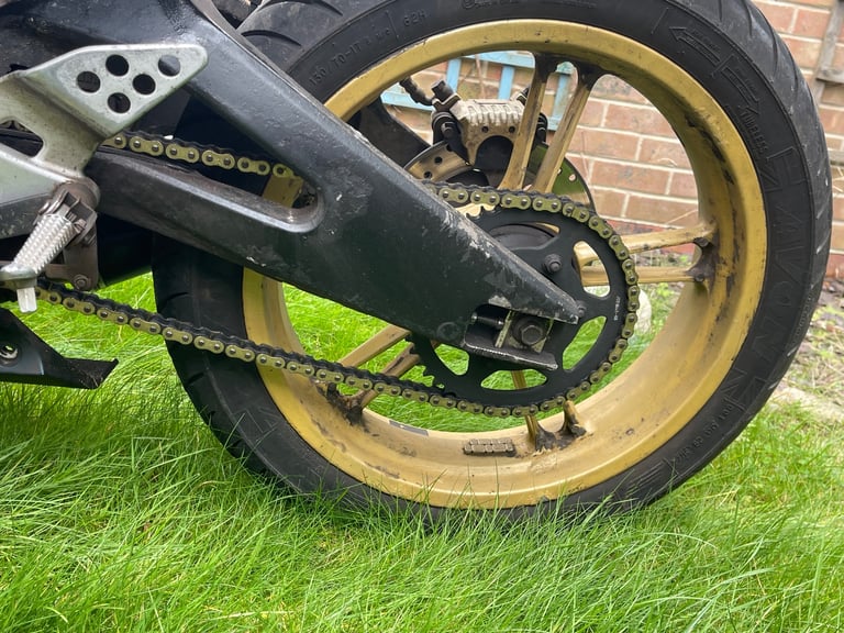 Yamaha, YZF, 2010, 124 (cc)