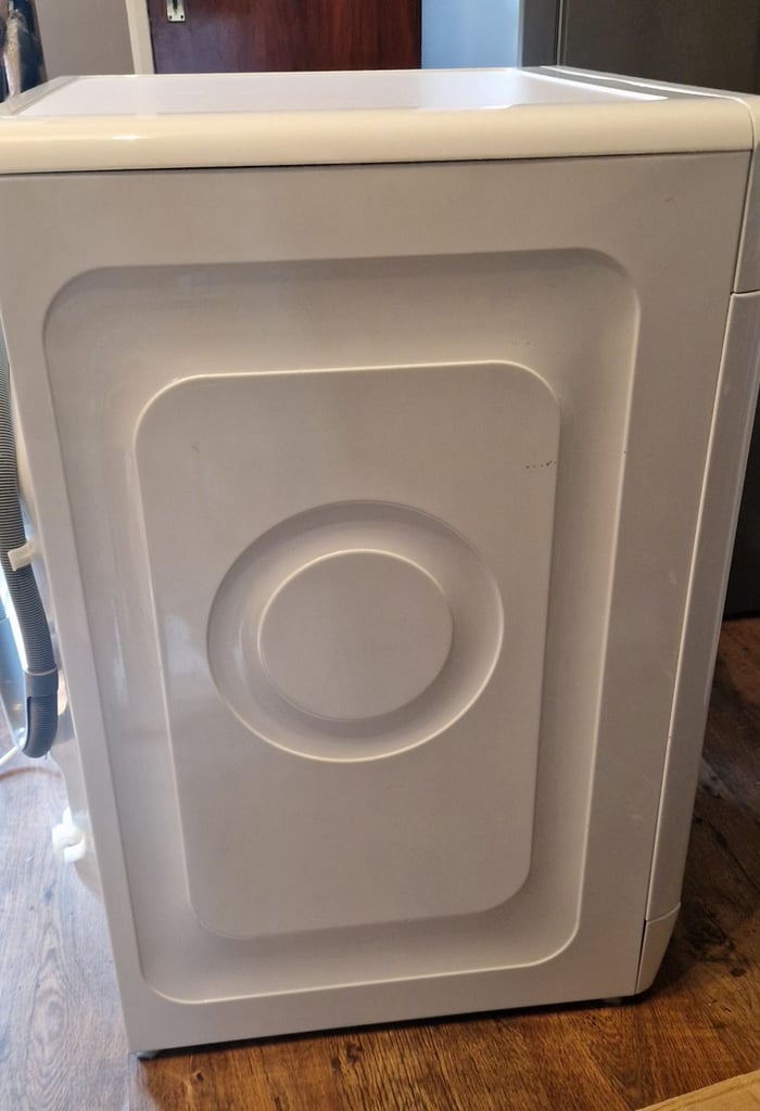 Washing machine Indesit Push&Go 8kg 1400rpm, like NEW