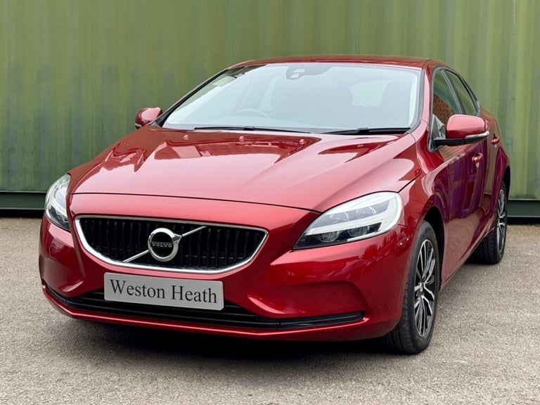 2016 Volvo V40 2.0 D2 Momentum Nav Plus Hatchback 5dr Diesel Manual Euro 6 (s/s) (120 ps) Hatchba...