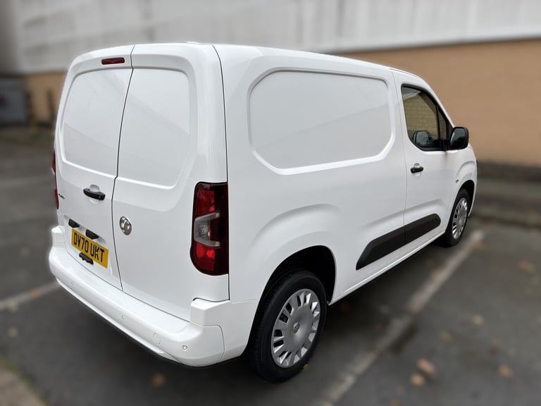 2020 Vauxhall Combo 1.6 Turbo D 2300 Sportive Panel Van 4dr Diesel Manual L1 H1