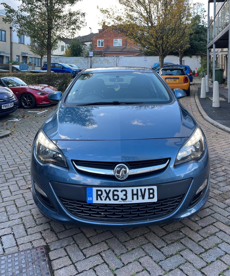 Vauxhall, ASTRA, Hatchback, 2014, Manual, 1398 (cc), 5 doors