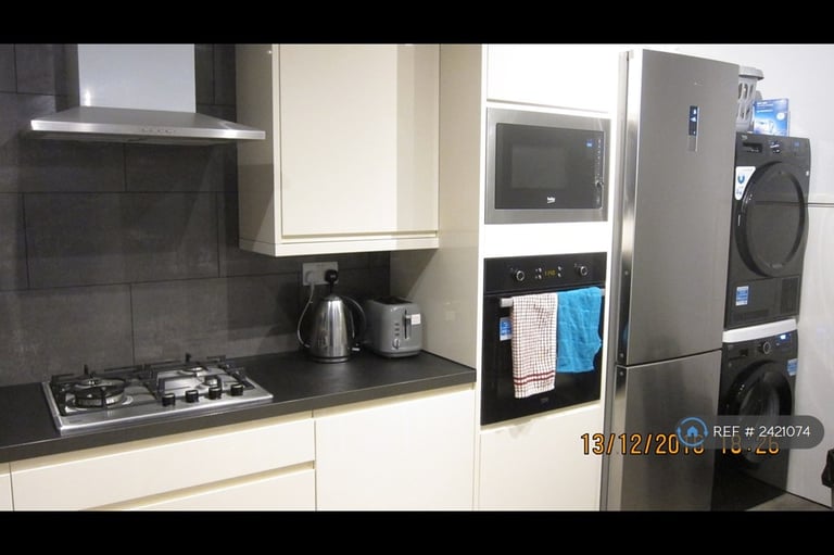 1 bedroom in Rhodeswell Road, London, E14 (#2421074)