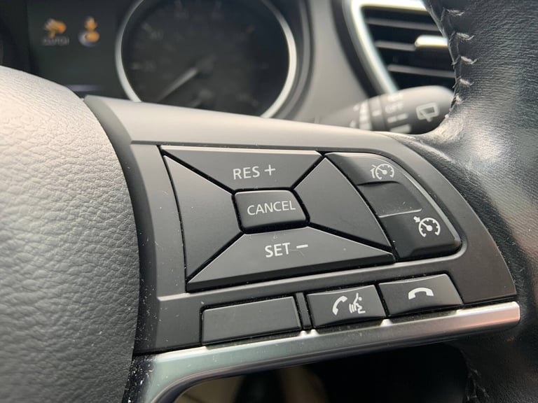 2017 Nissan Qashqai TEKNA 1.5 DCI 110PS Hatchback DIESEL Manual