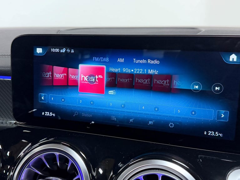 2022 Mercedes-Benz GLB 2.0 GLB35 AMG (Premium Plus) SUV 5dr Petrol 8G-DCT 4MATIC Euro 6 (s/s) (30...