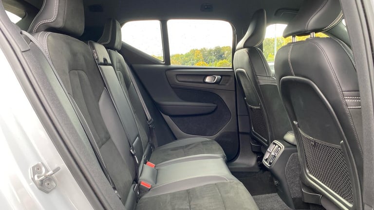 2021 Volvo XC40 2.0 B4P R DESIGN Pro 5dr Auto ESTATE PETROL Automatic