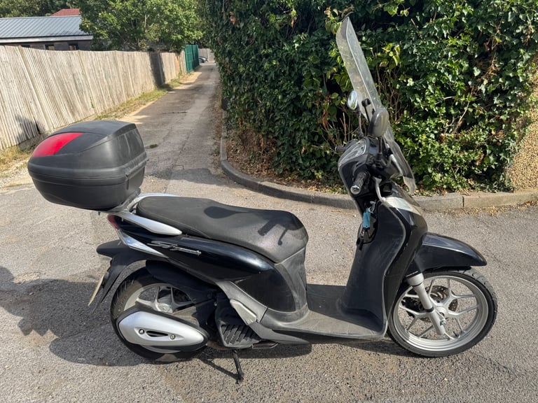 Honda, SH, mode 2015, 125 (cc) black not PCX 